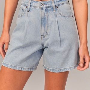 NWT High Rise Loose Short Abercrombie & Fitch Jean Denim Shorts - light wash